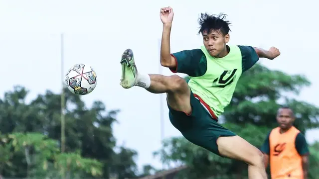 Persik Kediri, Ahmad Raia Irvansa