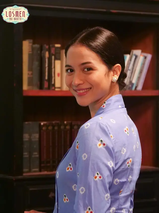 Akui Tak Suka Pakai Makeup, Ini 6 Potret Natural Putri Marino