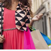 Ada cara mudah supaya kamu bisa membeli semua yang kamu mau meskipun gaji nggak gede-gede banget alias pas-pasan. (Foto: weareladies.net)