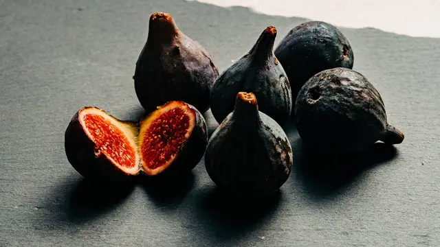 Ilustrasi buah ara
