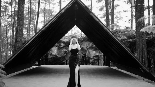 5 Potret Prewedding Marcella Daryanani yang Sebentar Lagi Melepas Masa Lajang