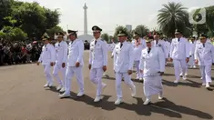 Sejumlah kepala daerah terpilih hasil Pemilihan Kepala Daerah (Pilkada) serentak 2024 bersiap mengikuti pelantikan di Istana Merdeka, Jakarta, Kamis (20/2/2025). (Liputan6.com/Herman Zakharia)