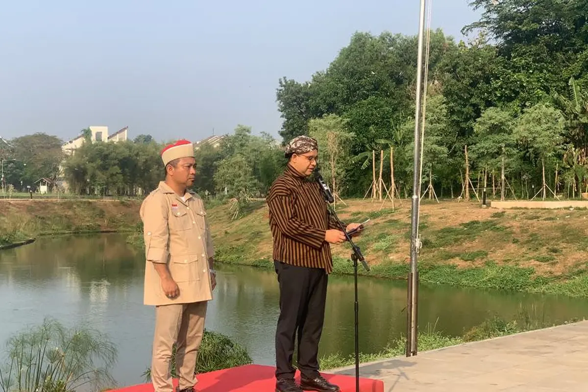 Bakal calon presiden Koalisi Perubahan untuk Persatuan (KPP) Anies Baswedan saat mengikuti Upacara HUT ke-78 RI di Waduk Lebak Bulus, Cilandak, Jakarta Selatan, Kamis (17/8/2023).