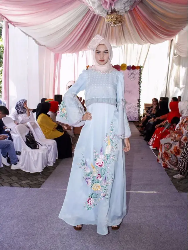 [Bintang] Sambut Ramadan, Intip Koleksi Hijab Ready to Wear dari Anggiasari Mawardi