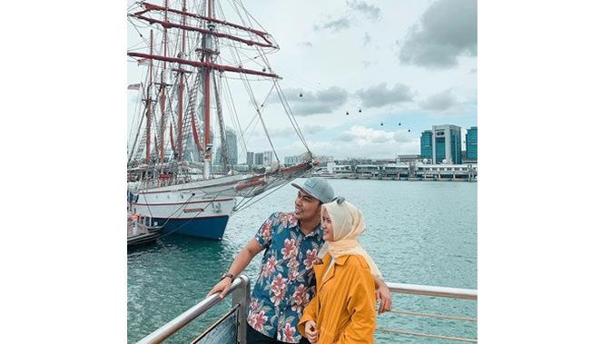 6 Momen Mesra Fikoh LIDA dan Fomalhaut Usai Menikah, Makin Lengket (sumber: Instagram.com/iamfomalhautzamel)