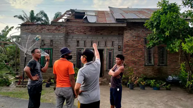 Puting beliung di Batu Bara Sumut