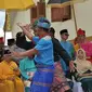 Silat untuk menyambut tetua adat sebelum pelaksanaan Mandi Balimau Kasai di upacara Petang Megang di Provinsi Riau. (Liputan6.com/Istimewa/M Syukur)