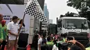 Menteri ESDM Ignasius Jonan secara simbolis melepas keberangkatan uji jalan Penggunaan Bahan Bakar B30 untuk kendaraan bermesin diesel di Kementerian ESDM, Jakarta, Kamis (13/6/2019). (merdeka.com/Iqbal S. Nugroho)