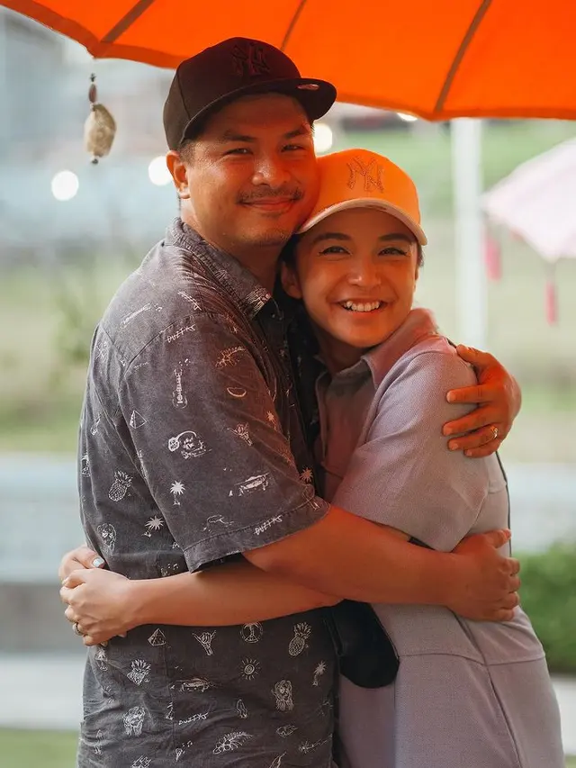 Potret mesra Glenn Alinskie dan Chelsea Olivia. (Foto: Instagram/glennalinskie)