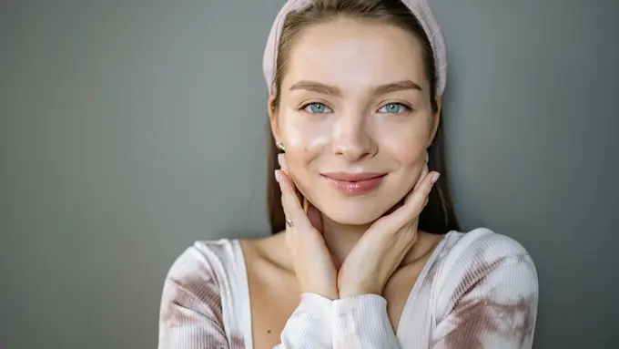 Potret wanita dengan kulit sehat