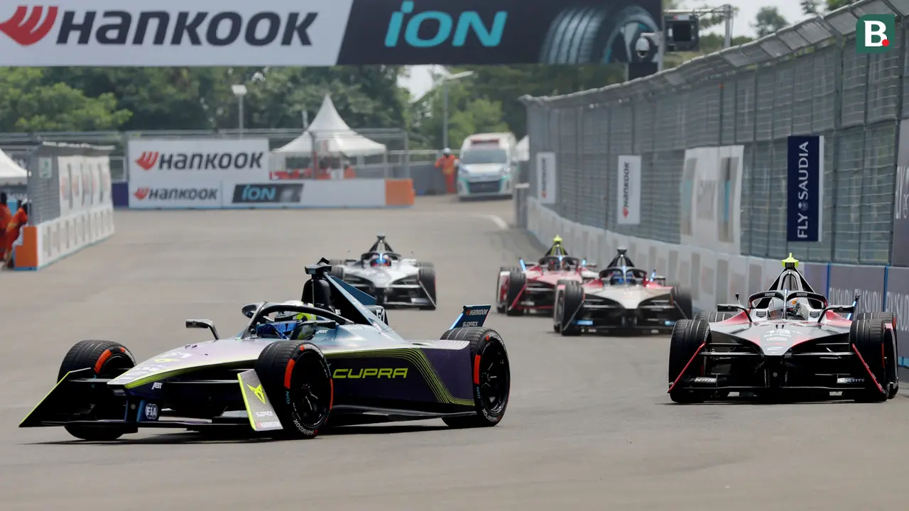 Sesi Kualifikasi Balapan Formula E 2023