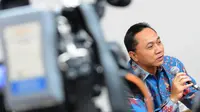 Ketua MPR, Zulkifli Hasan saat dialog santai dengan wartawan di Kompleks Parlemen Senayan, Jakarta, Senin (22/12/2014).(Liputan6.com/Andrian M Tunay)