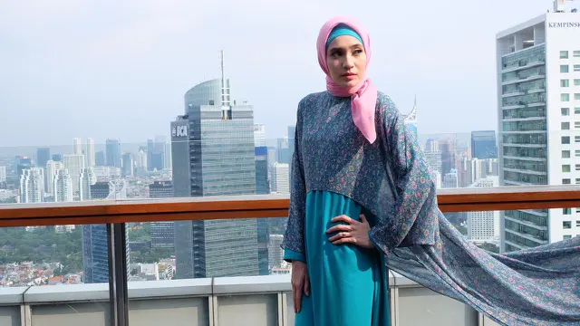 Dhini Aminarti