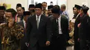 Menteri Agama Lukman Hakim Saifuddin saat tiba untuk memimpin Sidang Isbat di Kementerian Agama, Jakarta, Jumat (26/5). Sidang tersebut di sejumlah perwakilan dari organisasi keagamaan seperti dari PBNU serta dari MUI. (Liputan6.com/JohanTallo)