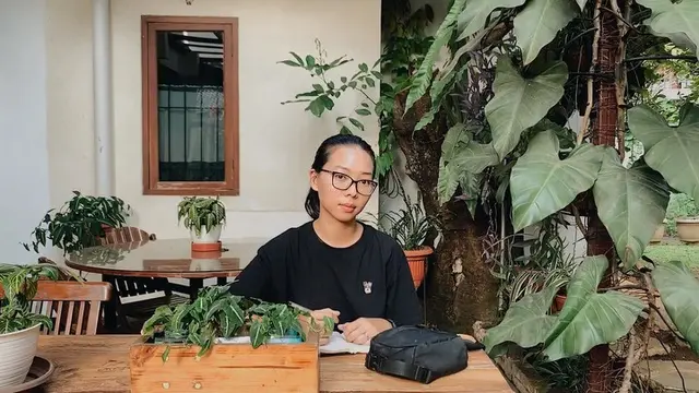 6 Potret Rumah Rara Sekar Bergaya Vintage, Instagram-able Banget
