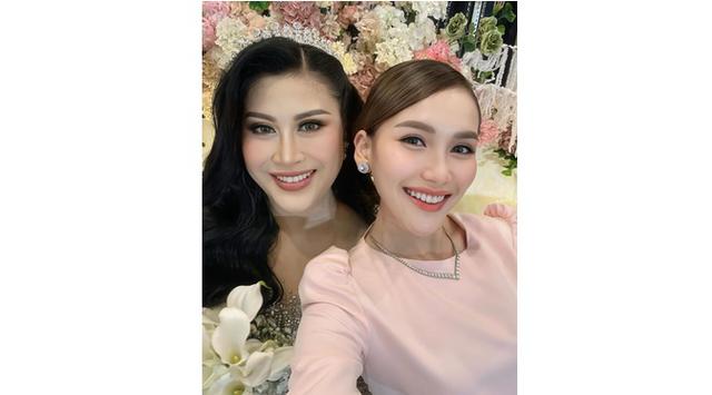 Gaya 8 artis saat kondangan di pernikahan Boiyen dan suami, tampil menawan