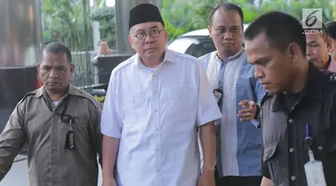 Gubernur Bengkulu Ridwan Mukti dan istrinya Lily Martiani Maddari telah ditetapkan sebagai tersangka oleh penyidik Komisi Pemberantasan Korupsi (KPK). 