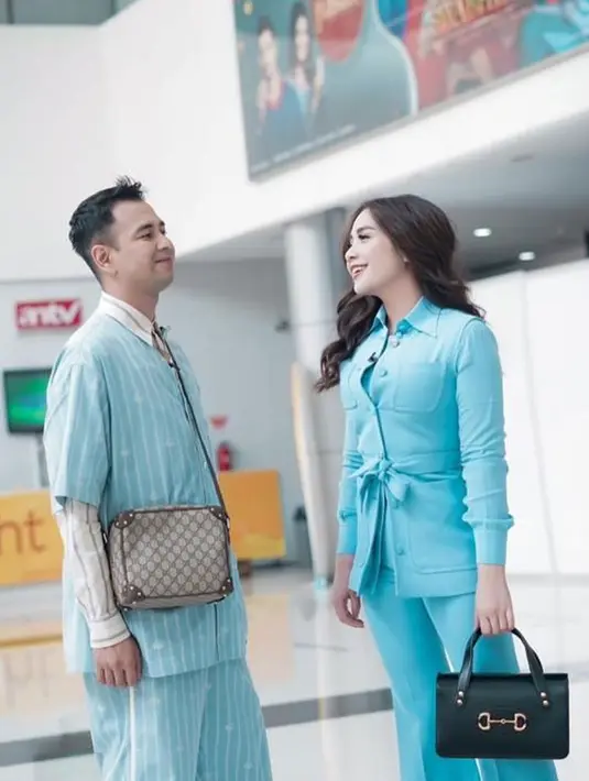 "Maksudnya aku sama kamu (Raffi) sebagai orangtuanya enggak akan pernah mau lah bikin anaknya susah bikin anaknya sedih gitu, ya setiap orang tua pasti punya caranya masing-masing ngedidik anaknya,” jelas Nagita. (Instagram/raffinagta1717)