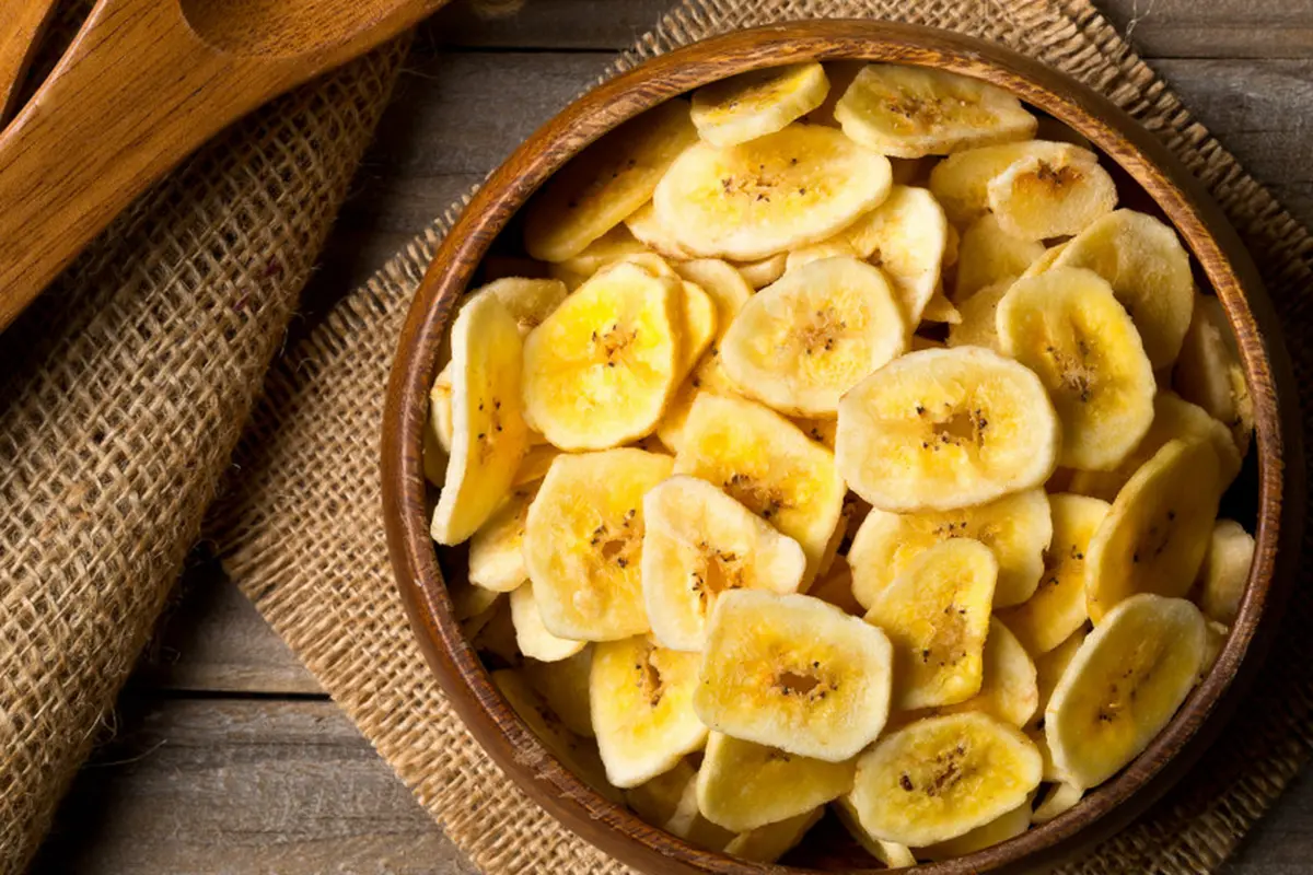 ilustrasi kripik pisang/Shawn Hempel/shutterstock
