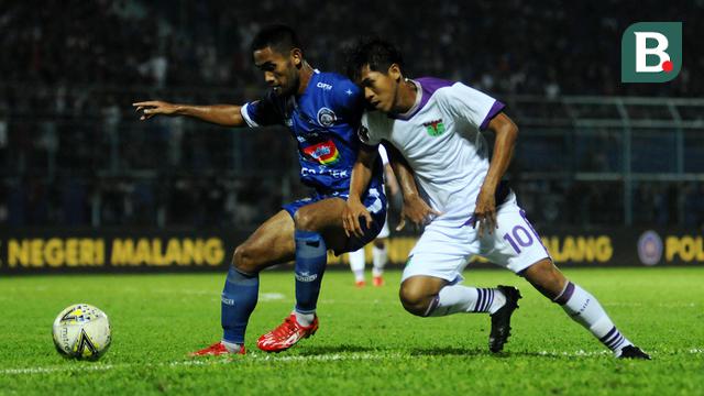 Arema FC vs Persita Tangerang