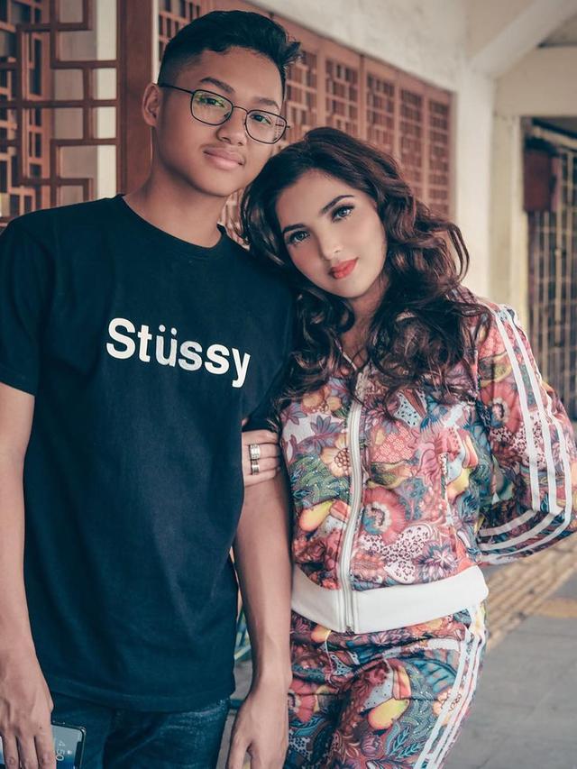 Azriel Hermansyah Wisuda Ashanty Datangkan Krisdayanti Sebagai Kejutan Showbiz Liputan6 Com