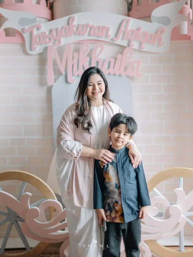 6 Momen Akikah Anak Kedua Eriska Rein, Bertema Istana Princess