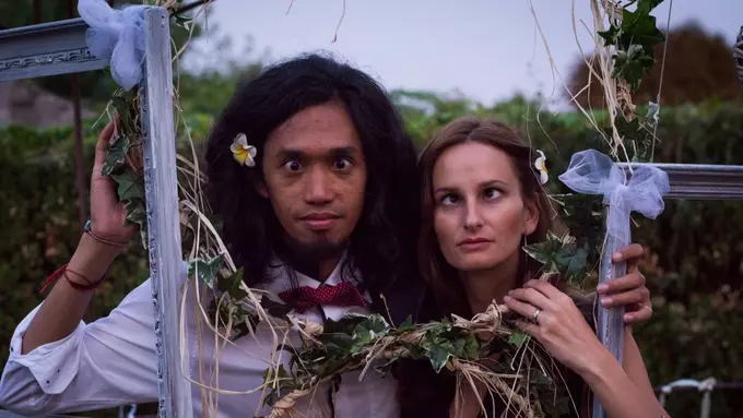 Perjalanan Cinta Mantan Pengamen Makassar dan Jurnalis Prancis