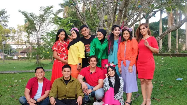 6 Momen Reuni Artis Kolosal Genta Buana Ini Bikin Netizen Nostalgia