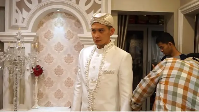 Keseruan Citra Kirana dan Rezky Aditya Fitting Baju Pengantin (sumber: YouTube ‘Ciky Citra Rezky’)