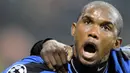 8. Samuel Eto'o (Barcelona, Inter Milan, Chelsea) - 6 Gol. (AFP/Damien Meyer)