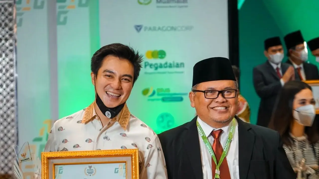 Baim Wong Dianugerahi Artis Peduli Zakat