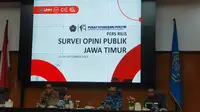 Pusat Studi Ilmu Politik Universitas Muhammadiyah Malang pada Rabu, 18 Okober 2023 merilis hasil survei opini masyarakat Jawa Timur terkait Pemilu 2024 (Liputan6.com/Zainul Arifin)