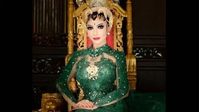 [Bintang] Roro Fitria