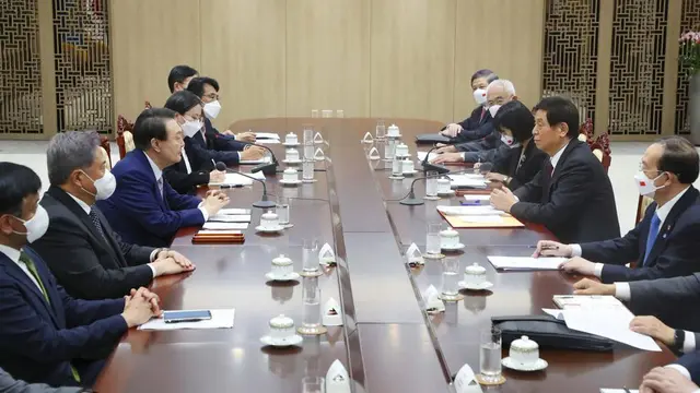 Pertemuan di Seoul.