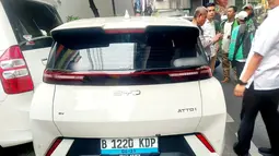 Kronologi BYD Tabrak Beruntun 4 Mobil dan Lindas Ojol di Jaksel