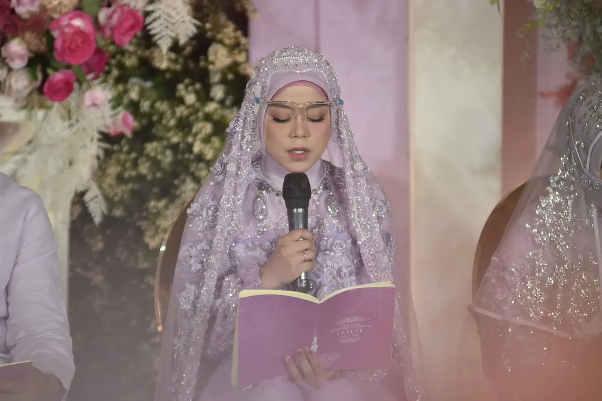 [Fimela] Pengajian Lesti dan Billar