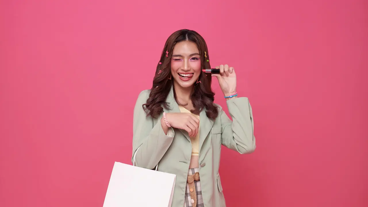 Biar Gaya Tetap On Point, Ini Trik Belanja Fashion & Beauty Ala ShopeeVIP