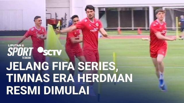 Timnas Indonesia menggelar sesi latihan jelang FIFA Series di Stadion Madya, Gelora Bung Karno, Jakarta, Selasa (24/3) sore.

Dari 15 pemain yang hadir, Elkan Baggott menjadi sosok yang paling menarik perhatian karena sudah lama absen dari skuad garu...