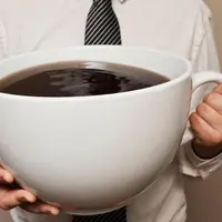 Orang-orang ini memesan kopi Starbucks atas nama tanah air. Tabik!