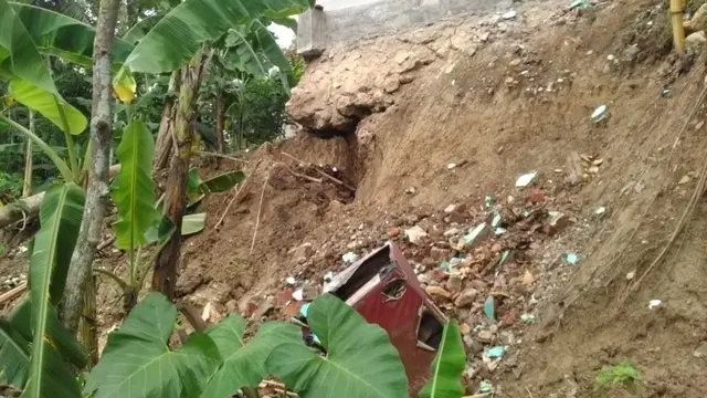 Gerakan tanah di Kalisalak, Karangbawang, Ajibarang, Banyumas. (Foto: Liputan6.com/BPBD Banyumas/Muhamad Ridlo)