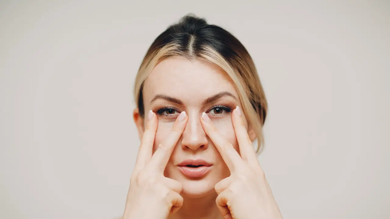 Mengenal Manfaat Facial Exercise untuk Wajah yang Terlihat Sehat dan Glowing