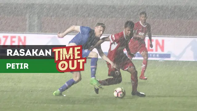 Berita video Time Out yang membahas Timnas Islandia akhirnya merasakan petir saat berlaga yaitu ketika menghadapi Indonesia Selection.