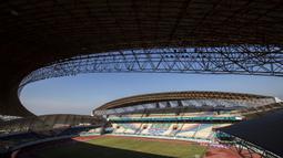 Suasana dari Stadion Wibawa Mukti di Cikarang, Jawa Barat, Senin (10/9/2018). Stadion dengan kapasitas 28.778 ini mulai digunakan sejak tahun 2014 lalu. (Bola.com/Vitalis Trisna)