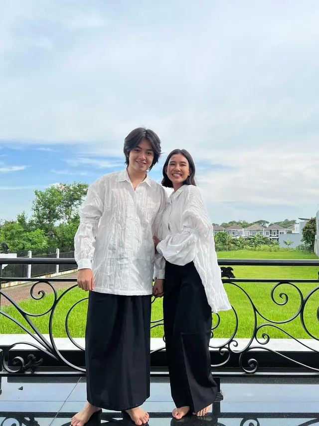 Angga Yunanda dan Shenina Cinnamon rayakan lebaran bareng