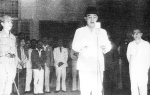 Di Balik Corong Mikrofon 17 Agustus 1945