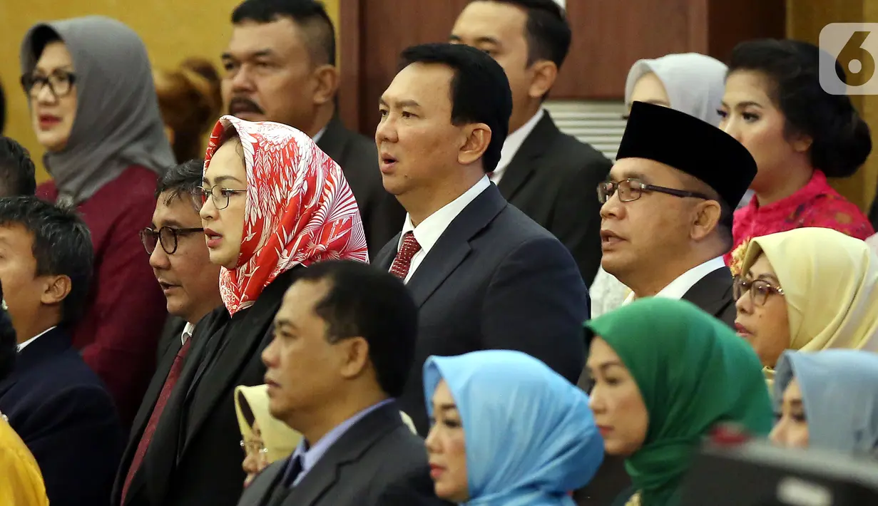 Mantan Gubernur DKI Jakarta, Basuki Tjahaja Purnama atau Ahok menghadiri pelantikan Presiden dan Wapres 2019 di Gedung MPR/DPR/DPD RI, Senayan, Jakarta, Minggu (20/10/2019). Jokowi-Ma'ruf Amin resmi dilantik sebagai Presiden dan Wapres RI periode 2019-2024. (Liputan6.com/Johan Tallo)