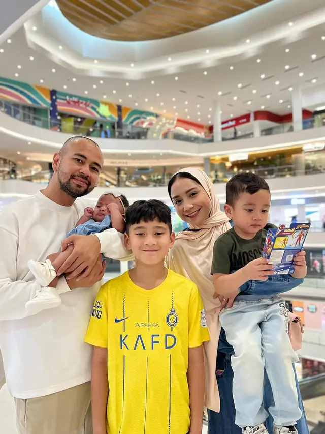 Raffi Ahmad dan Keluarga