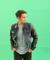 Grup band Lyla tengah dalam proses produksi video klip lagu berjudul ‘Turis’. Lagu ini merupakan single kedua dari album kelima Lyla, 'Ga Romantis' (2015). (Nurwahyunan/Bintang.com)