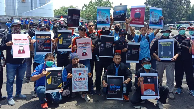 Demo buruh di Bandung