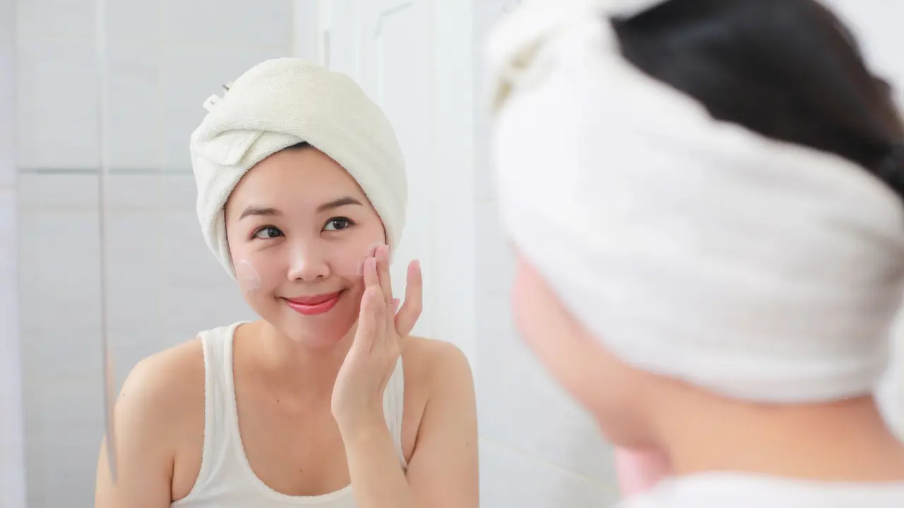 Skin Barrier Sehat, Kulit Lebih Fresh: Ini Cara Merawatnya Setiap Hari